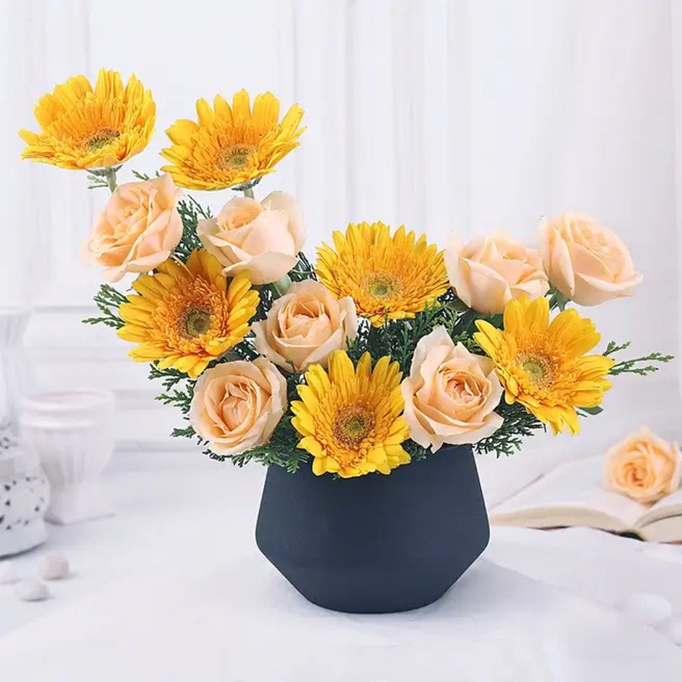 Metallic Marvel of Roses and Gerberas